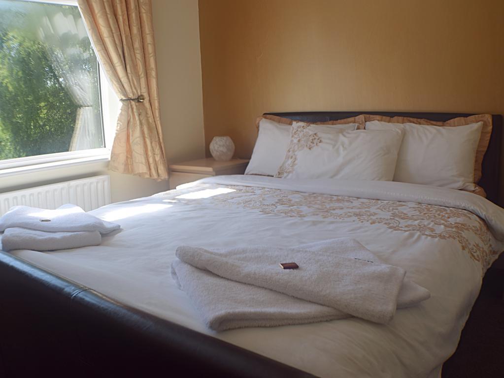 Broad Oaks B&B Solihull Eksteriør bilde